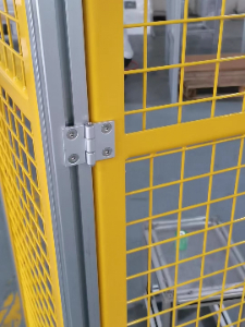 工業香蕉视频下载地址圍欄、機罩安裝合頁注意事項！